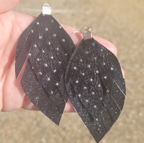 Glam Shimmer Earrings - Picture 1 of 3
